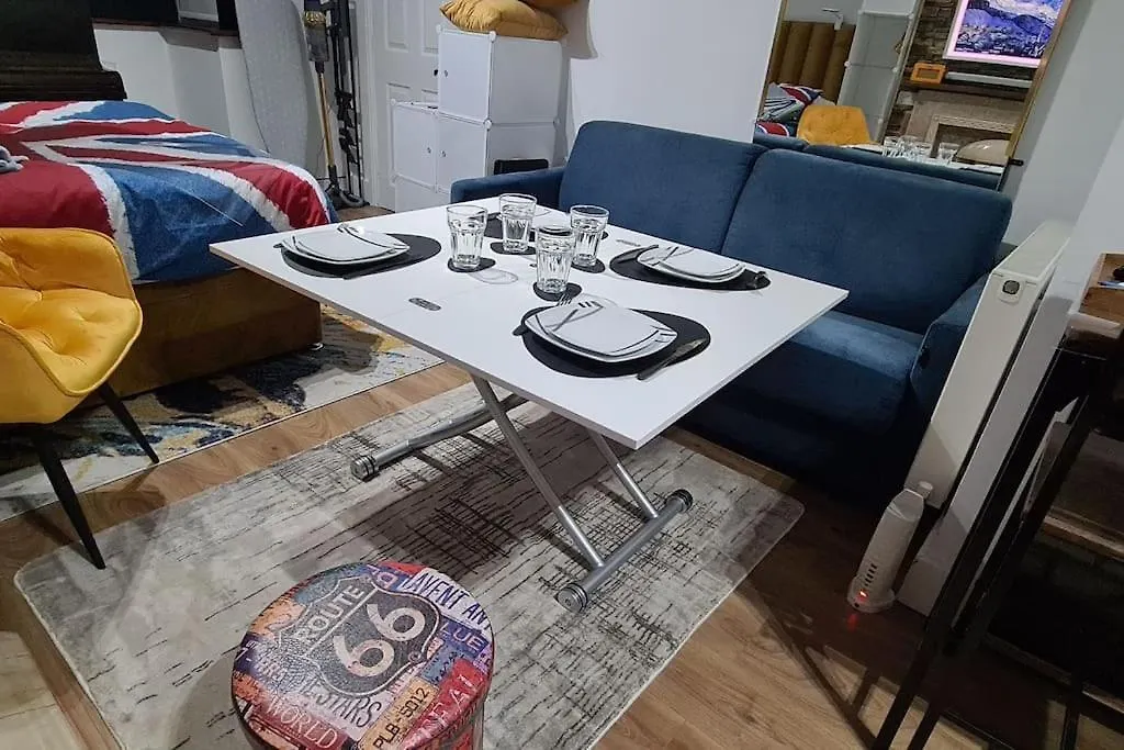 Luxury & Comfy City Break Studio Apartment London
